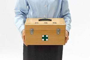 各目立たない矯正のメリットをチェック