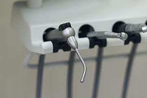 京橋にある丁寧な施術の歯医者さん