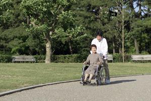 江坂の消化器内科で胃もたれの相談